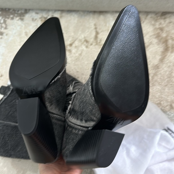 Zara rhinestone cowboy boots that sold out everywhere! Size 38 - Picture 4 of 5